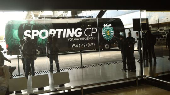 Aparato policial na chegada do Sporting a Lisboa