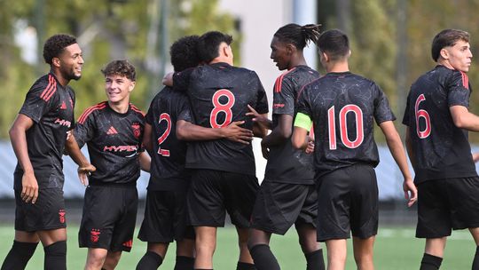 Siga em direto o Benfica-Bolonha da Youth League