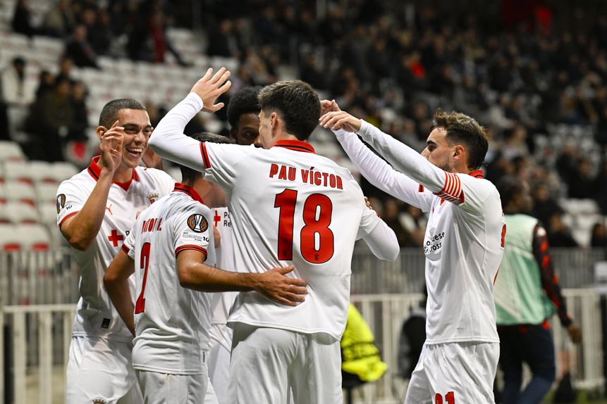 Avançado contratado ao Barcelona foi o autor do tento que valeu o triunfo arsenalista em solo gaulês