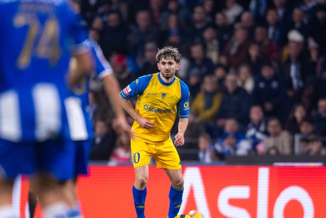 Jordan Holsgrove, médio do Estoril