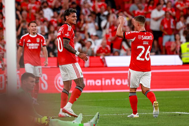 Richard Ríos e Dahl, médio e lateral do Benfica - Foto Imago