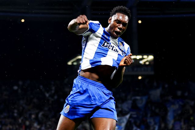 Samu bisou frente ao Malmo - FOTO: FC Porto