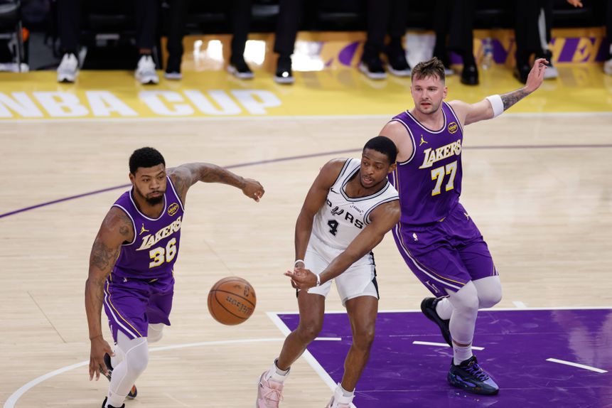 De Aaron Fox liderou os Spurs em vitória sobre os Lakers
