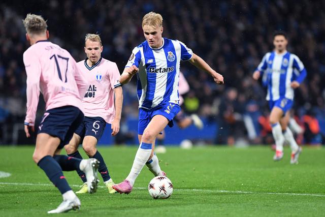 «FC Porto tem condições claras para discutir o jogo com o Manchester City»