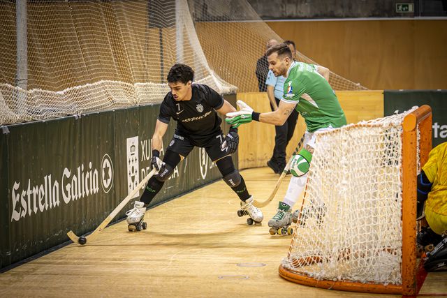 Rafael Bessa marcou o golo do empata do Sporting na Corunha, frente ao Liceo (foto WSE)