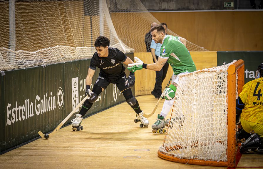 Rafael Bessa marcou o golo do empata do Sporting na Corunha, frente ao Liceo (foto WSE)