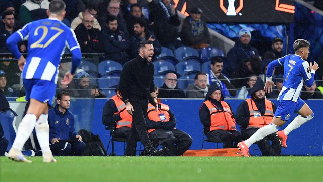 Francesco Farioli, treinador do FC Porto - Foto: Rogério Ferreira/KAPTA+