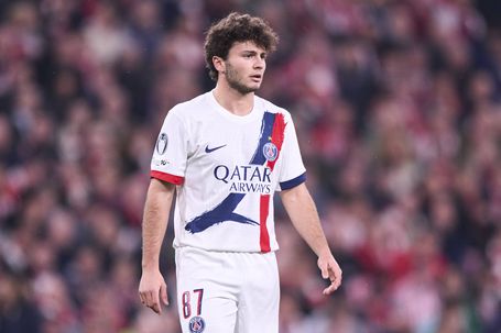 João Neves foi titular e cumpriu os 90 minutos no Ath. Bilbao-PSG (0-0)