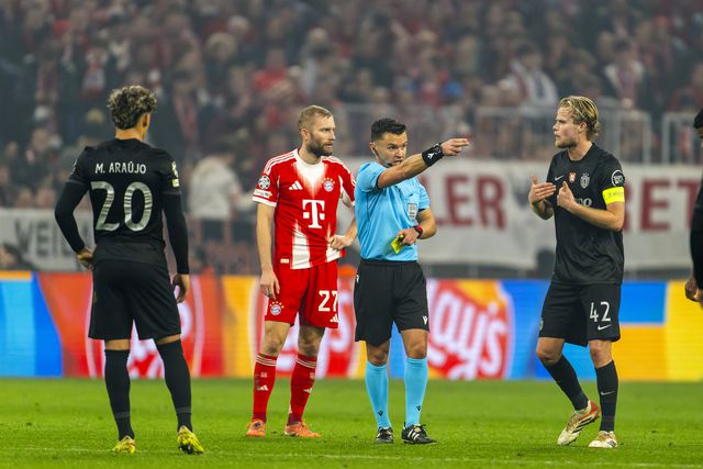 Morten Hjulmand vai ficar de fora das contas com o PSG devido a este cartão amarelo - Foto: IMAGO