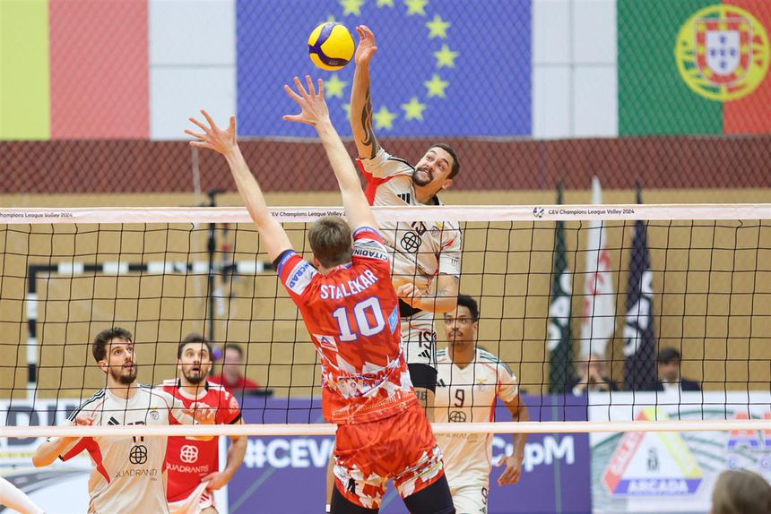 Benfica perde na Roménia nos 16 avos da Taça Challenge de voleibol (foto CEV)