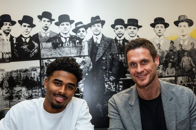 Mercado (oficial): Ian Maatsen reforça o Dortmund