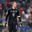 Manuel Neuer atinge marca redonda pelo Bayern