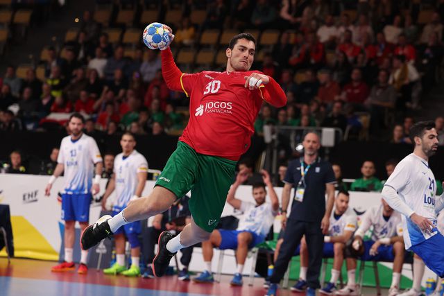 Foi convocado à última da hora, mas teve «estreia de sonho» pela seleção nacional