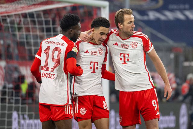 Bundesliga: Novo ano, mesmo Bayern, em homenagem a Beckenbauer