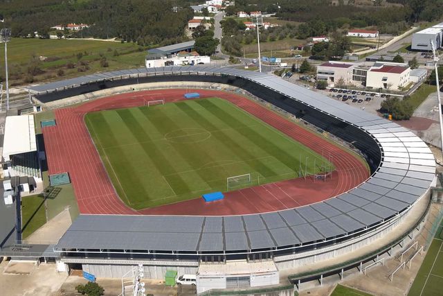 Casa Pia e Rio Ave defrontam-se na tarde deste domingo, em Rio Maior, por ocasião dos oitavos de final da Taça de Portugal