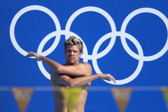 COI vai dar réplicas das medalhas que Gary Hall perdeu no incêndio de LA