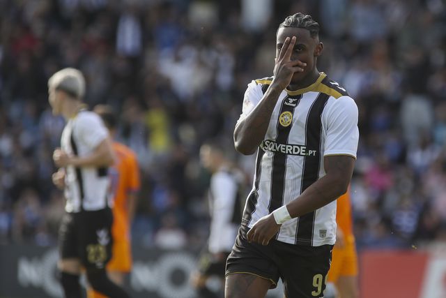 Vídeo: surpresa na Choupana e FC Porto a perder um minuto após o recomeço