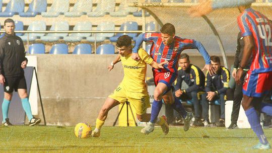 Liga 2: Felgueiras vence Paços de Ferreira em duelo de vizinhos