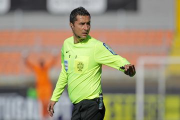 Tiago Martins no VAR do Celtic-Bayern Munique