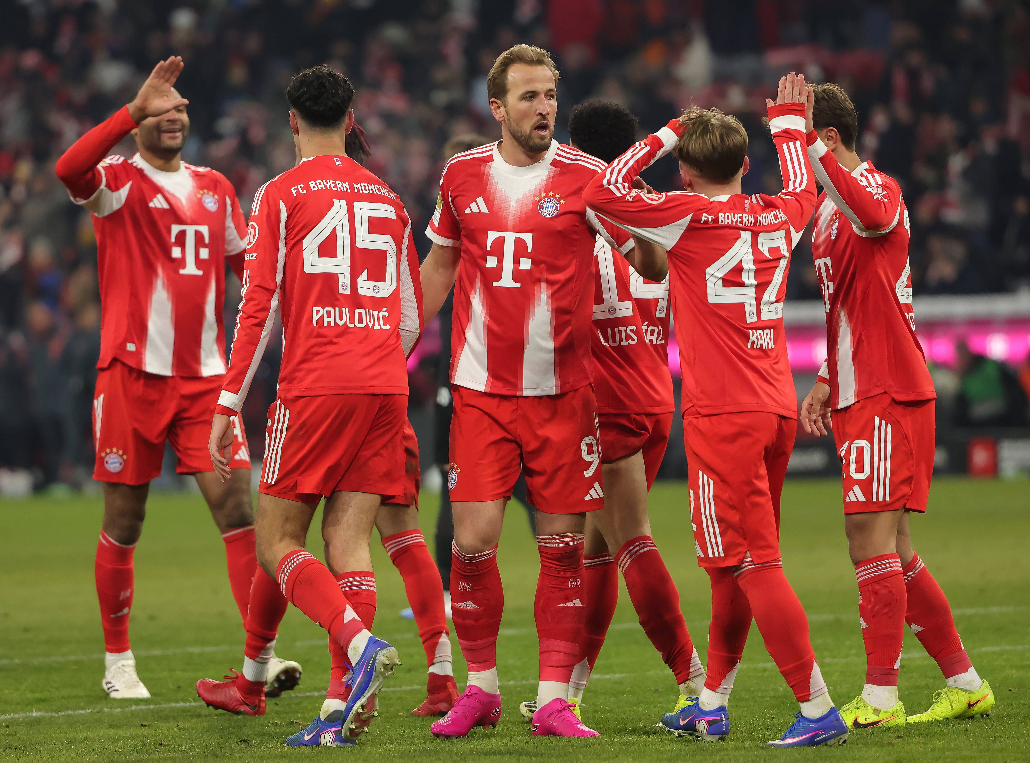 Bayern (Alemanha): 14 vitórias e dois empates