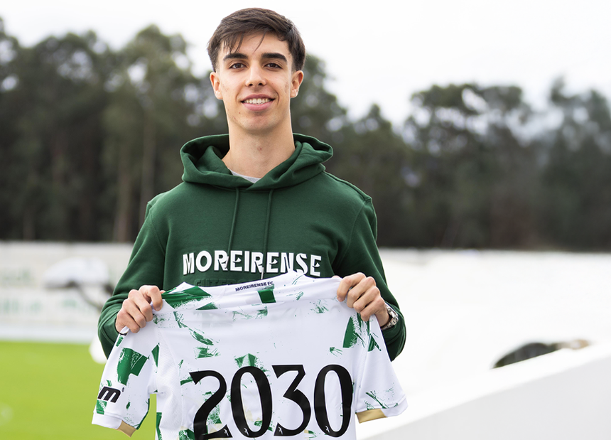 Miguel Silva assinou recentemente contrato profissional até 2030 - Foto: Moreirense FC