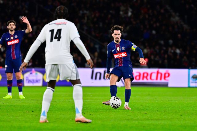 PSG perde em casa com o Paris FC e está fora da Taça de França