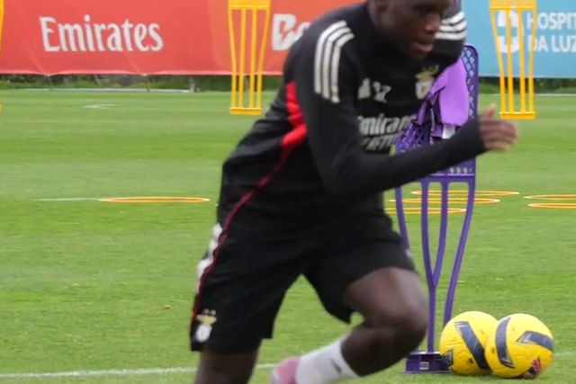 As primeiras imagens do regresso de Bruma aos treinos do Benfica