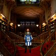 Farioli renovou contrato com o FC Porto na icónica livraria Lello - Foto: FC Porto