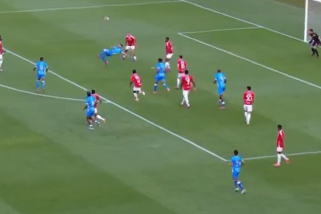 Candidato ao Puskás? Ex-Estoril fez este golaço no Brasil (vídeo)