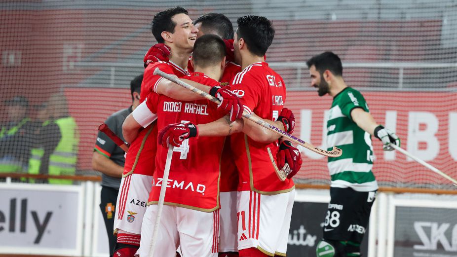 Benfica goleia Sporting e encurta distâncias para o topo