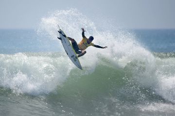 Mais uma pausa para a saúde mental: agora o campeão mundial de surf