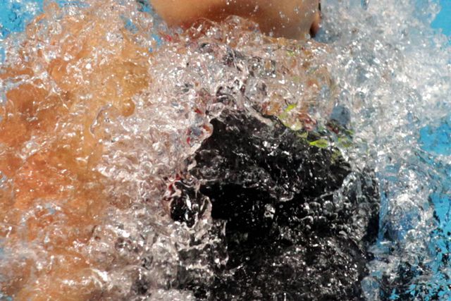 Camila Rebelo 10.ª nas meias-finais de 100m costas no Mundial