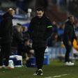 Vídeo: Xavi fica zangado e quem paga é o banco
