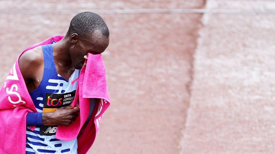 Presidente do COI reage com «profunda tristeza» à morte do recordista mundial da maratona