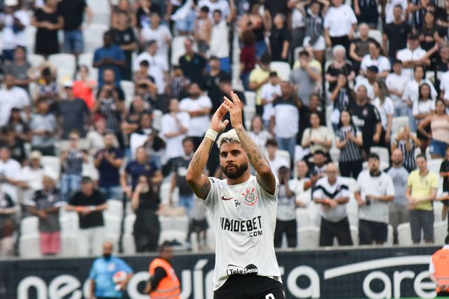 Insólito no campeonato paulista: marca e acaba em cuecas