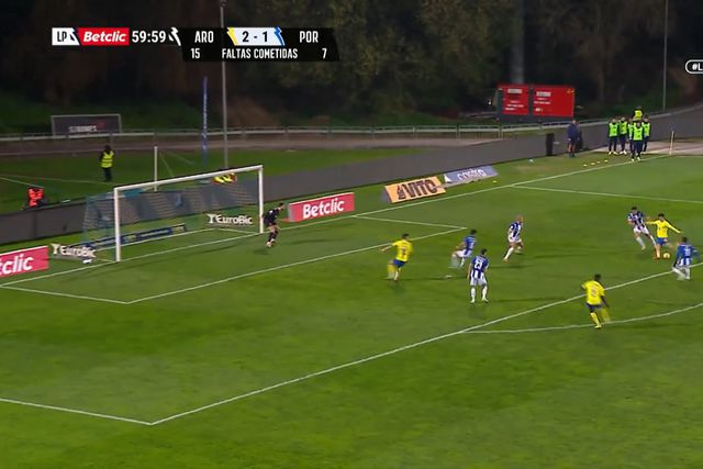 Vídeo: FC Porto sofre o terceiro contra o Arouca