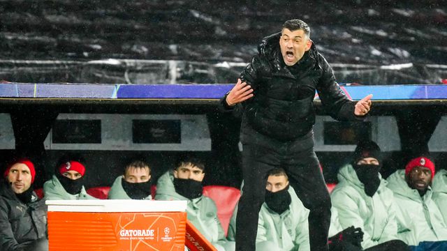 Sérgio Conceição a gritar para dentro de campo