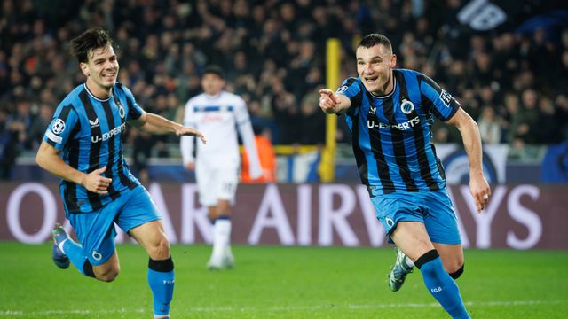 Jutglà festeja golo do Club Brugge frente à Atalanta