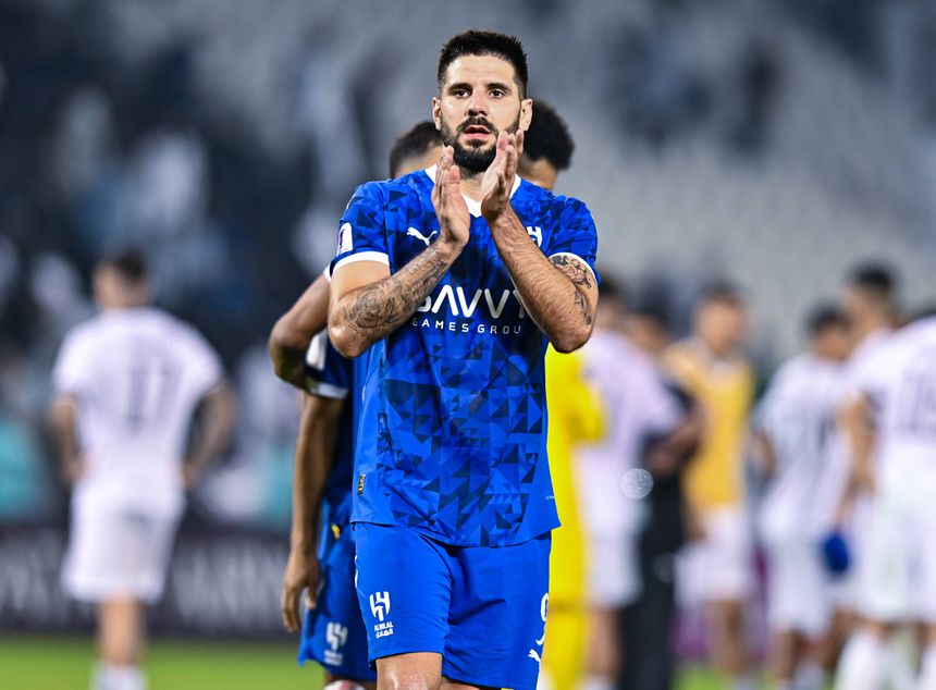 Alexandar Mitrovic ao serviço do Al Hilal