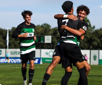 Sangue frio e nota artística: Sporting goleia e segue na Youth League
