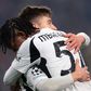 Mbangula festeja com Francisco Conceição o golo que deu a vitória à Juventus
