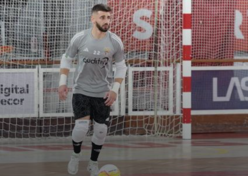 Léo Gugiel está a cumprir a terceira temporada ao serviço do Benfica (SL Benfica)