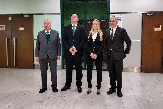 Coronel Nélson Nave, Bruno Sá, Andreia Sorreluz e Pedro Pratas entregaram candidatura às eleições do Sporting - Foto: A BOLA