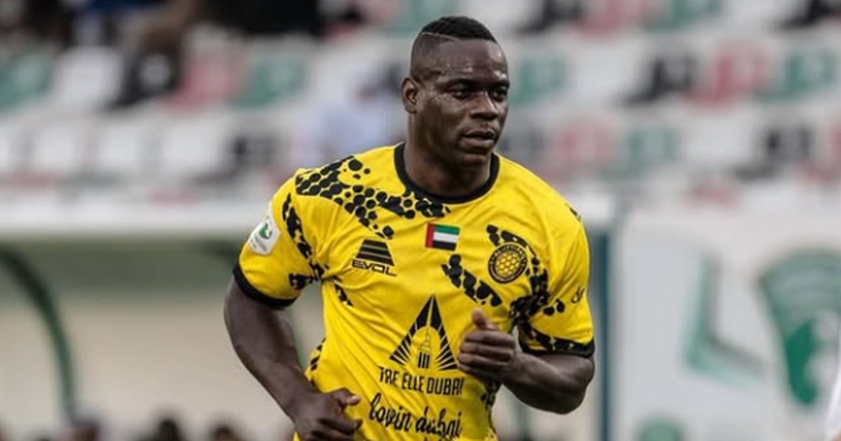 Balotelli denuncia insultos racistas nos Emirados Árabes Unidos