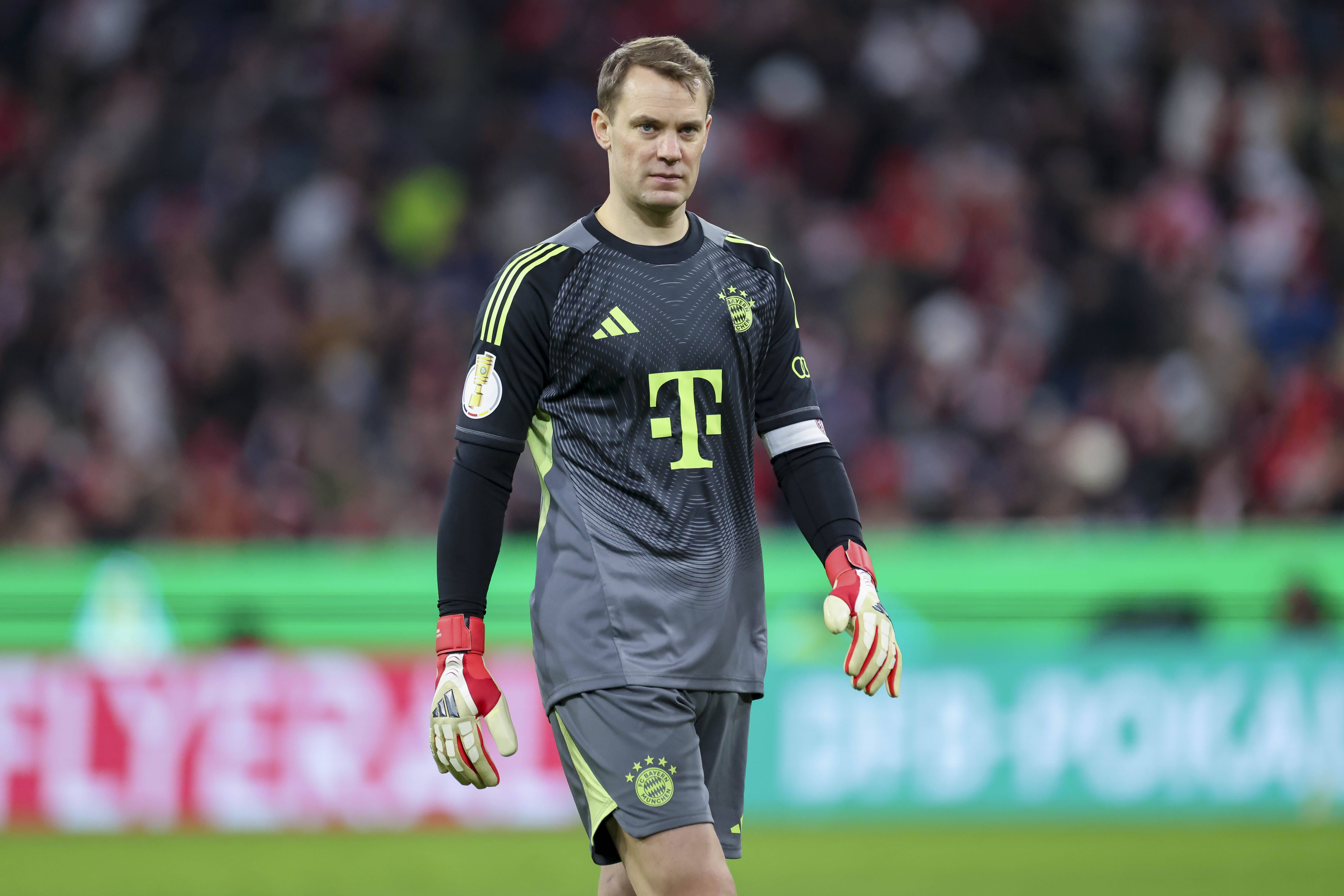 Neuer com 12 títulos: Bundesliga - 12