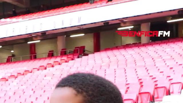 Rodrigo, o herói que salvou a mãe, conheceu o Estádio da Luz