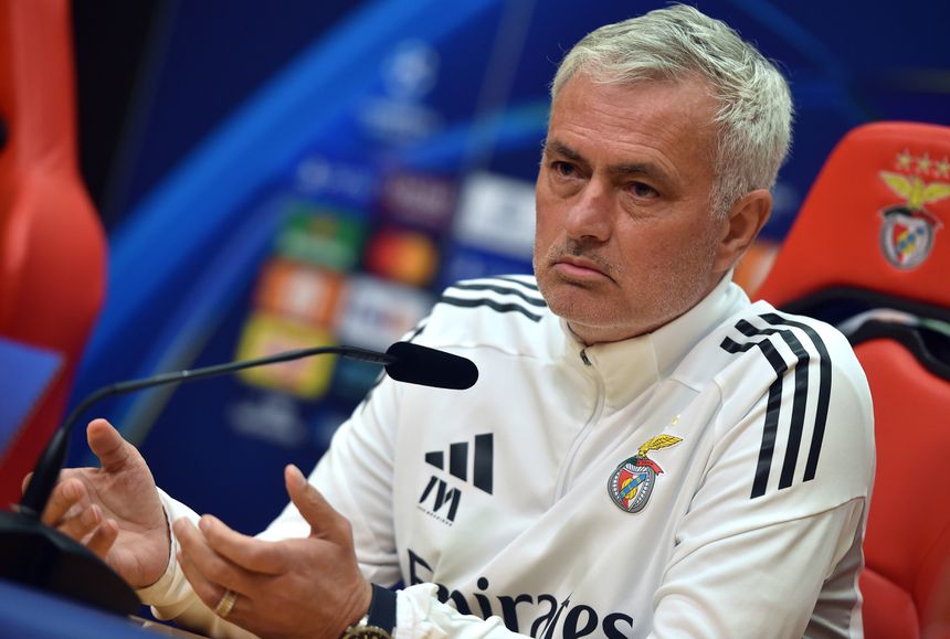 José Mourinho, treinador do Benfica — Foto: Miguel Nunes