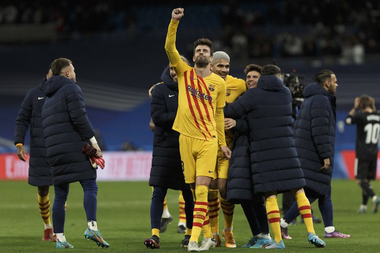 Piqué com 10 títulos: LaLiga - 9 e Premier League - 1