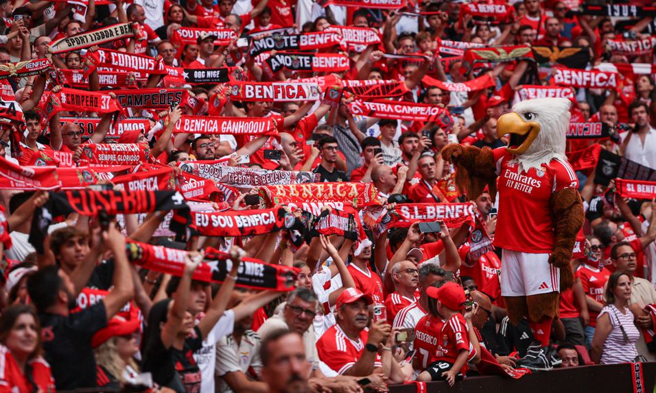 Adeptos do Benfica no estádio (foto: SL Benfica)