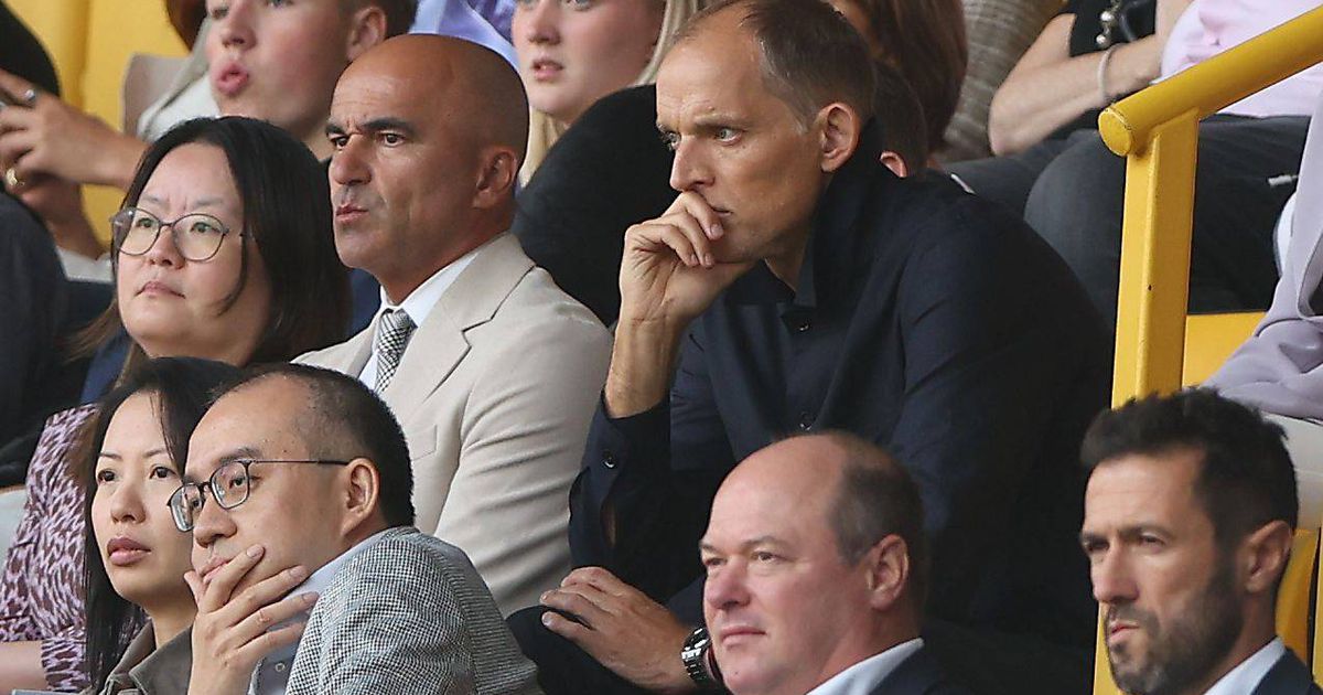 Inglaterra segura selecionador, Manchester United a ver navios